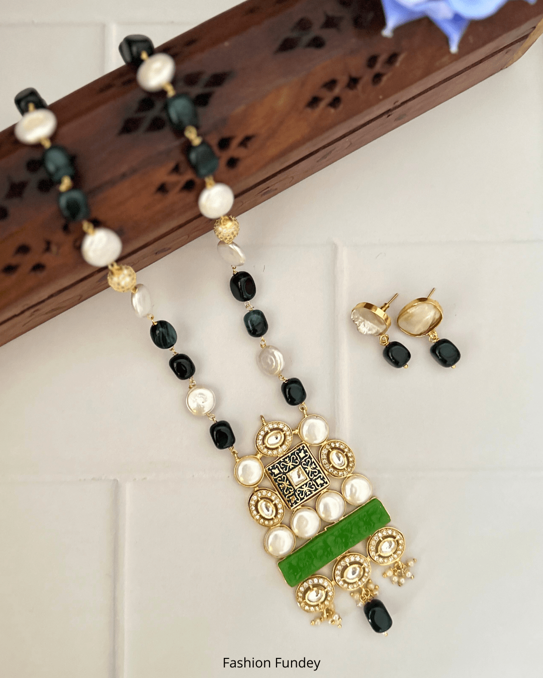 Green Mahira Pearl Pendant
