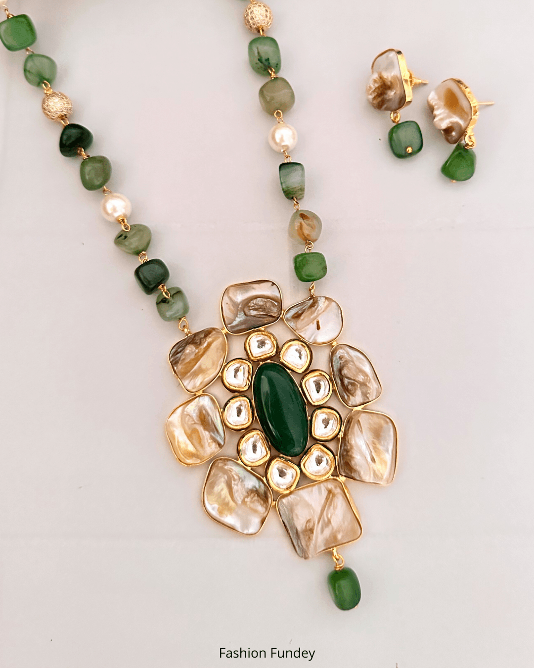 Green Naina Pearl Pendant