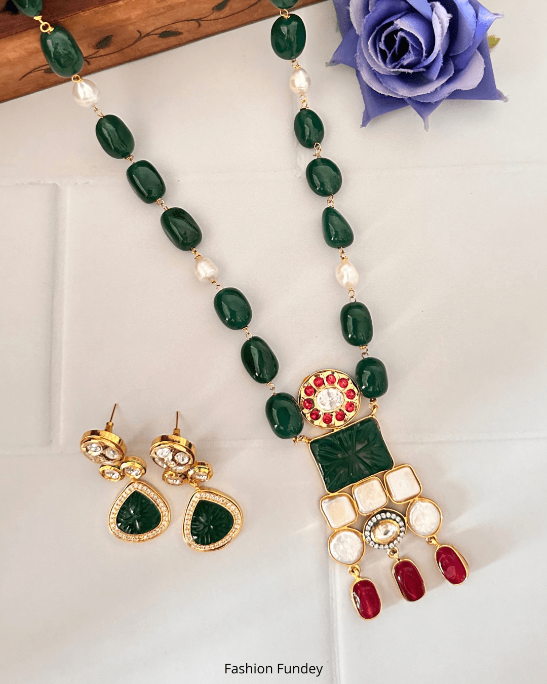 Emerald Green Red Nargis Pearl Pendant