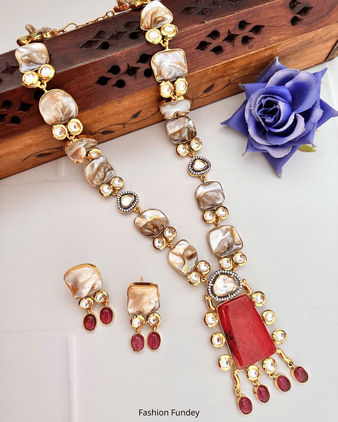 Red Jheel Pearl Pendant