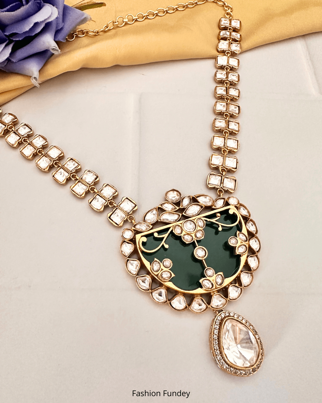 Green Aamna Necklace