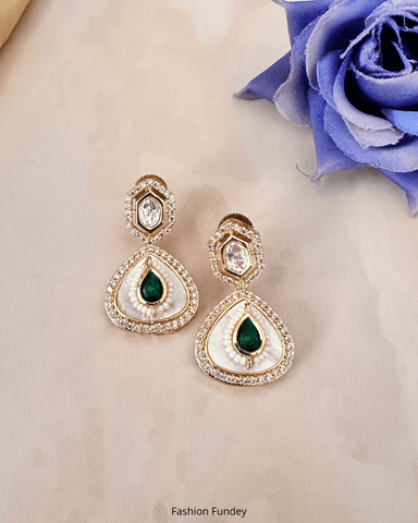Green Neya Pearl Earrings