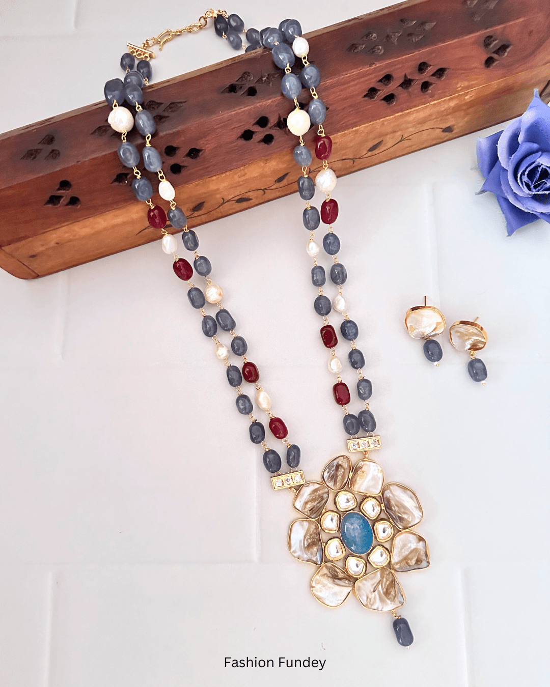 Blue Maroon Aahna Pearl Pendant