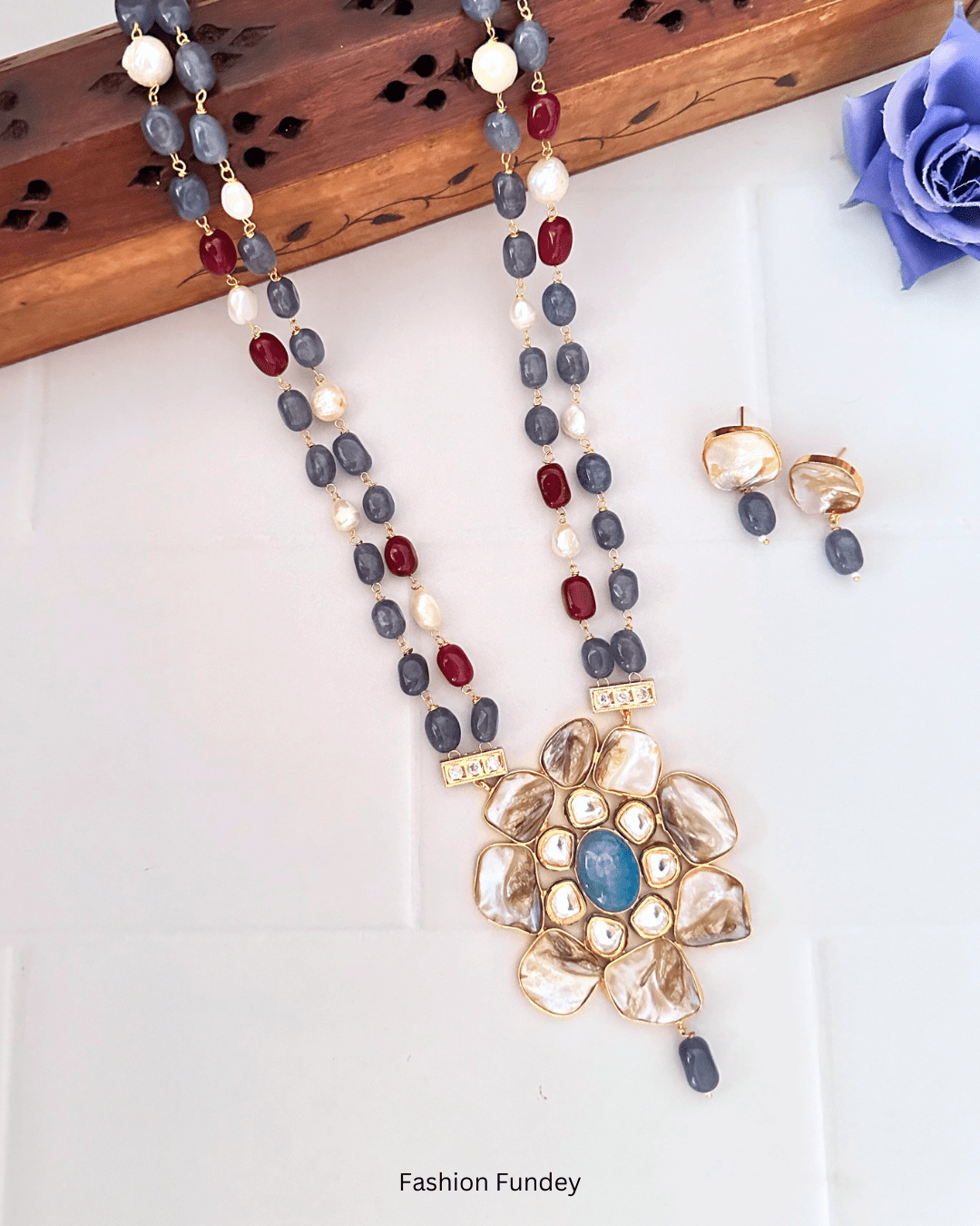 Blue Maroon Aahna Pearl Pendant