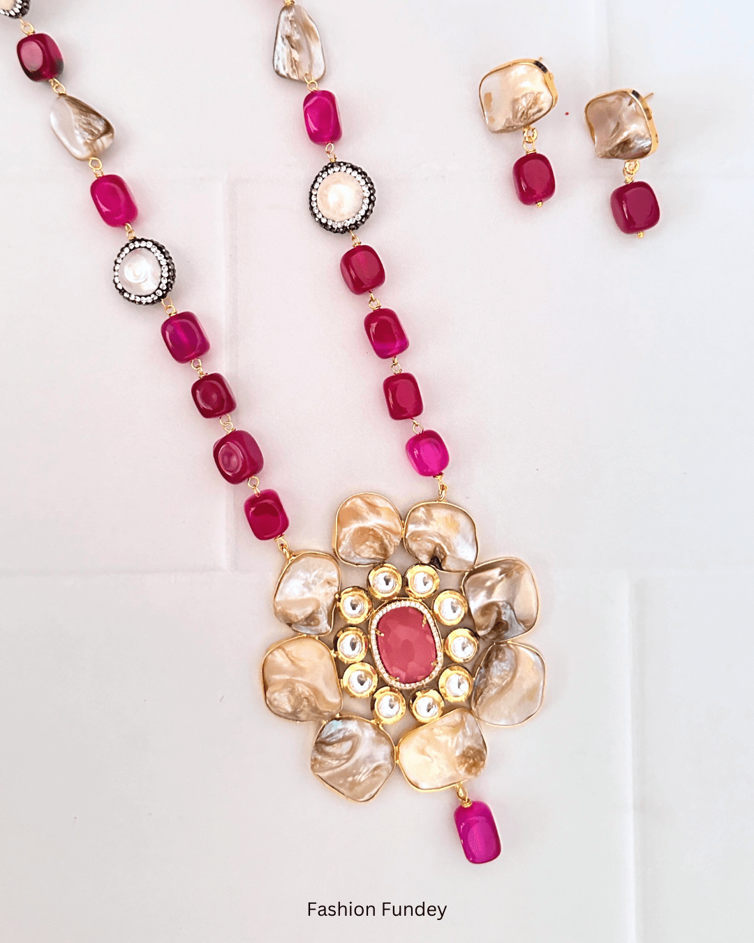 Rani Pink Maanvi Pearl Pendant