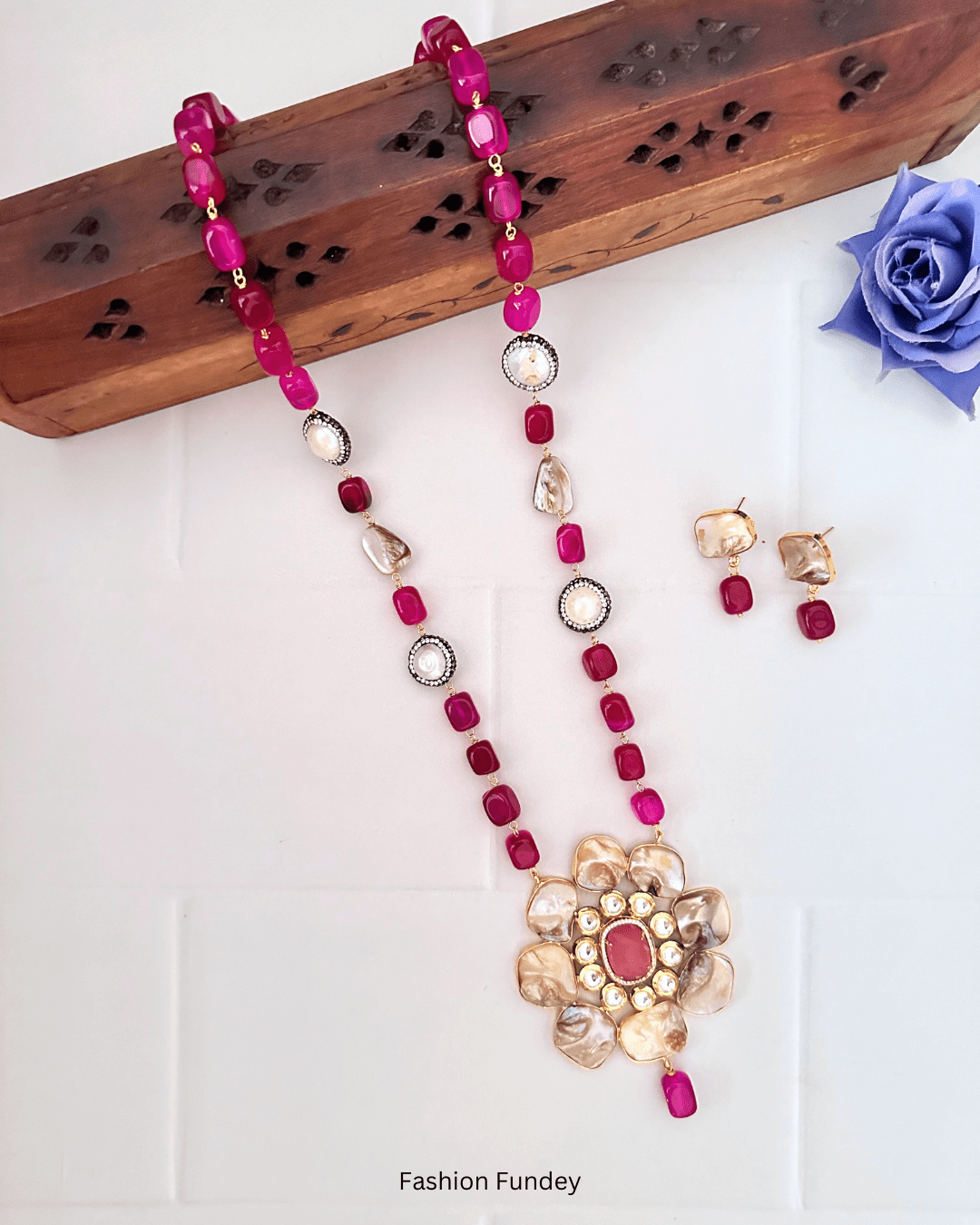 Rani Pink Maanvi Pearl Pendant