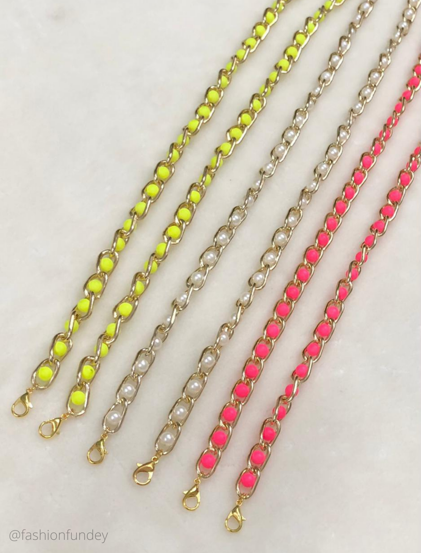 PEARL ARIEL MASK CHAIN