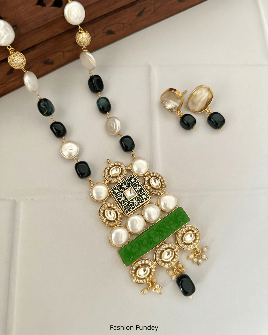 Green Mahira Pearl Pendant