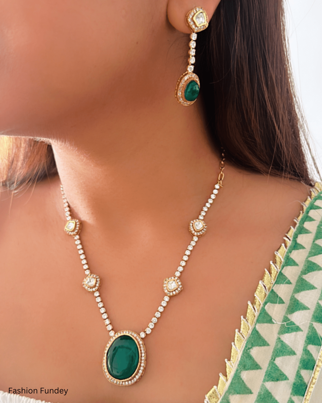 Green Laila Kundan Pendant