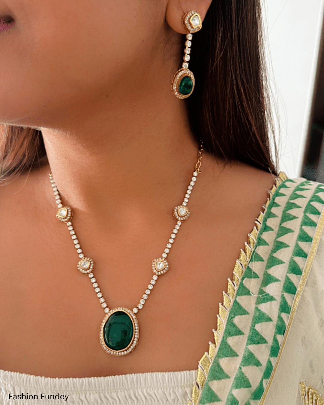 Green Laila Kundan Pendant