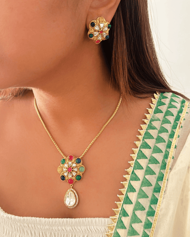 Multi Chavi Kundan Pendant