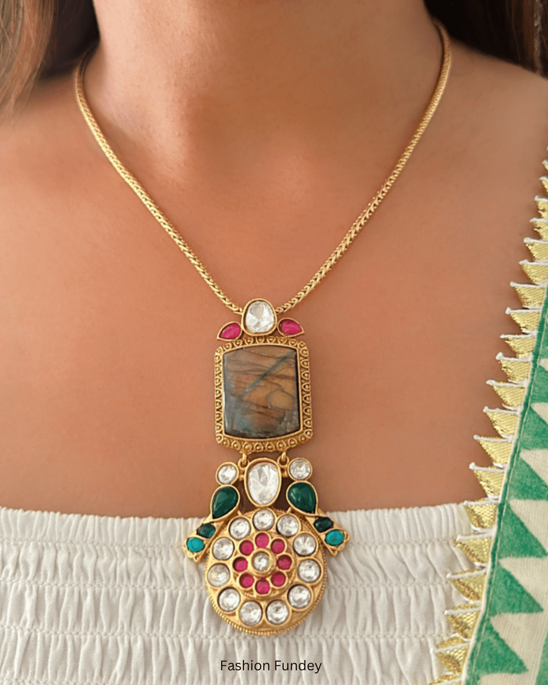 Multi Rangaat Kundan Pendant