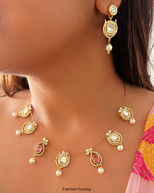 White Samrah Kundan Choker