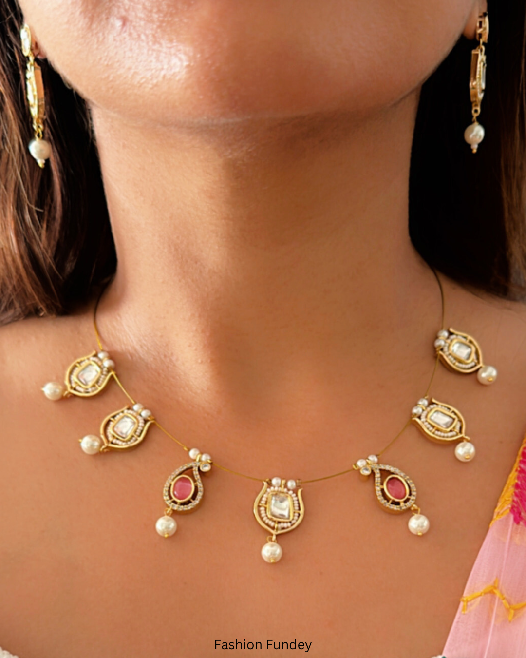 White Samrah Kundan Choker