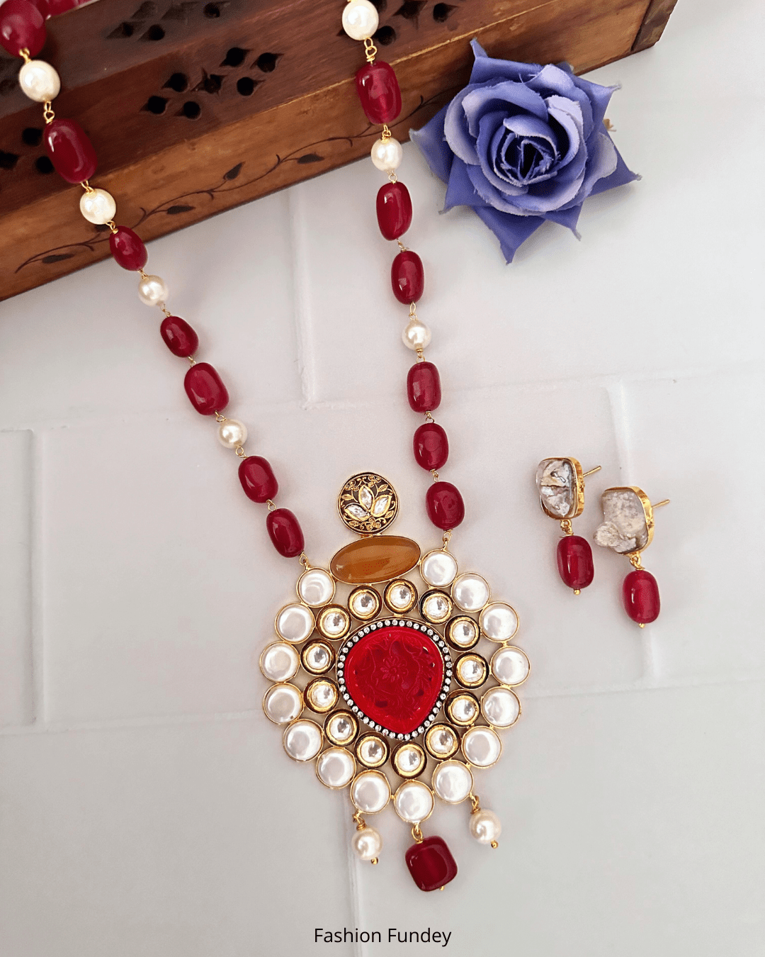 Red Paridhi Pearl Pendant