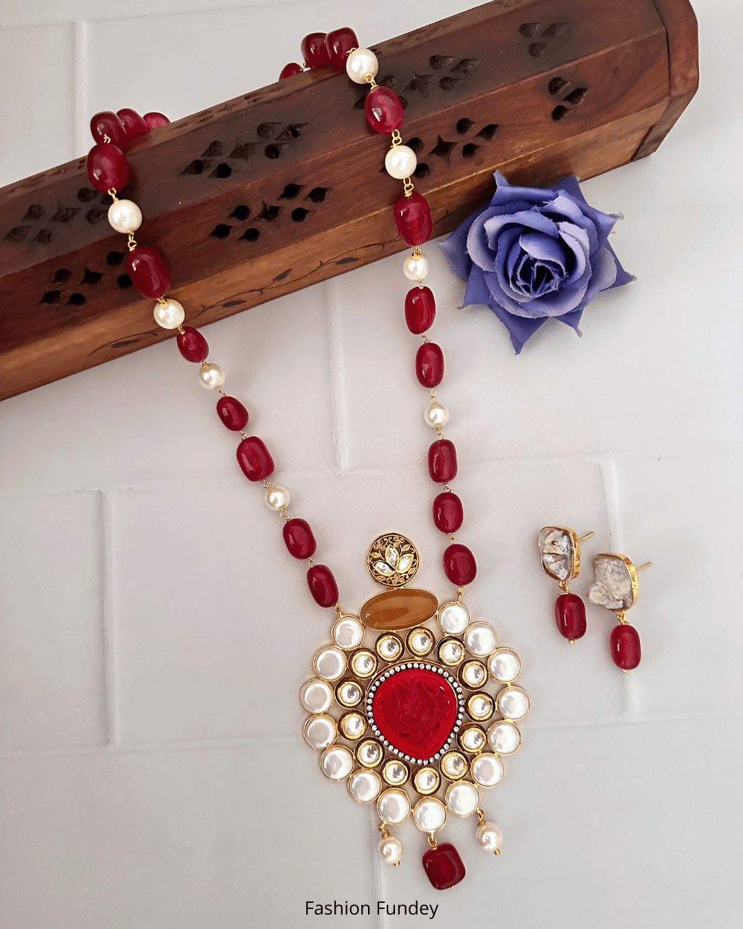 Red Paridhi Pearl Pendant