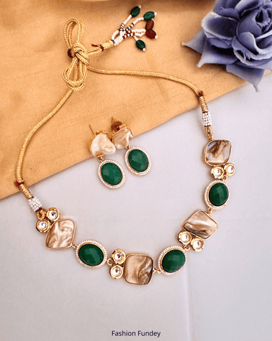 Green Ayesha Pearl Choker