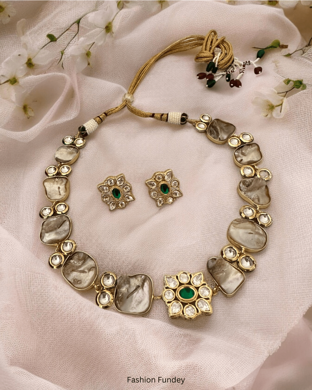 Green Mehraan Pearl Choker